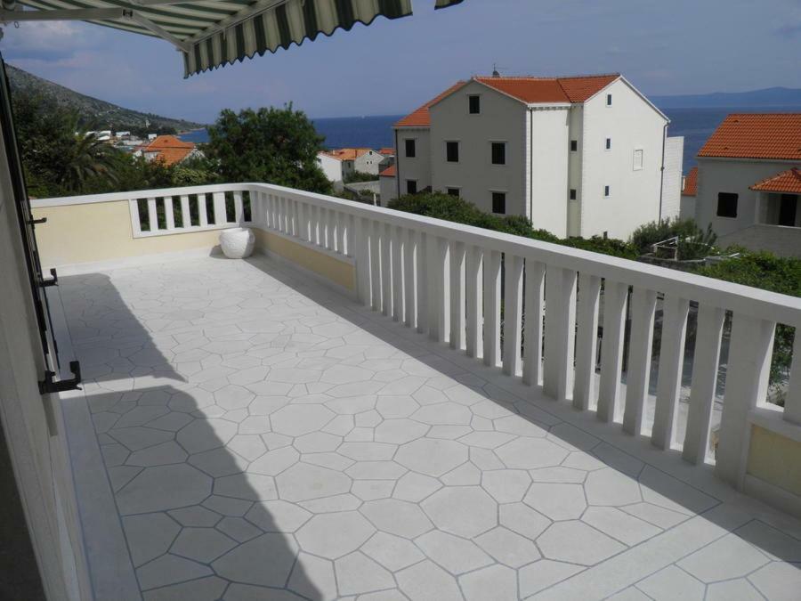 Apartments Marcic Бол Экстерьер фото